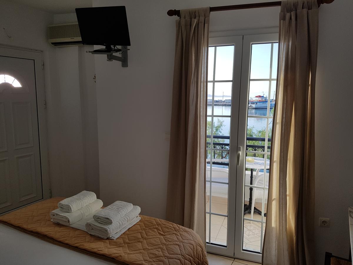 En Plo Hotel เอลาฟอนนิซอส ภายนอก รูปภาพ